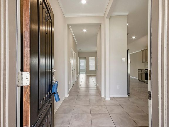3rd image of 3426 Stablewood Grove Ln