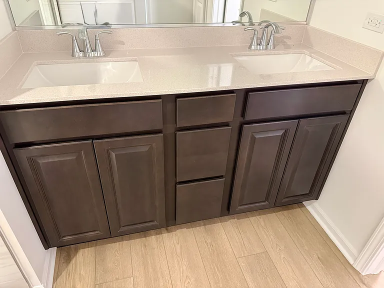 S McCarthy Cir — Photo 10