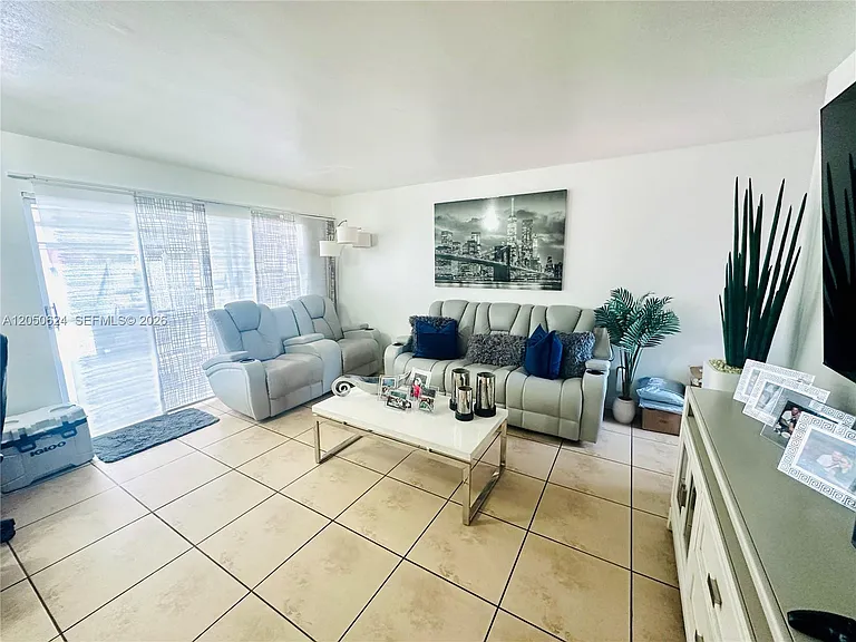 6837 W 19th Ct #6837 — Photo 6
