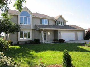 W173N10307 Woodbridge Ln, Germantown, WI 53022