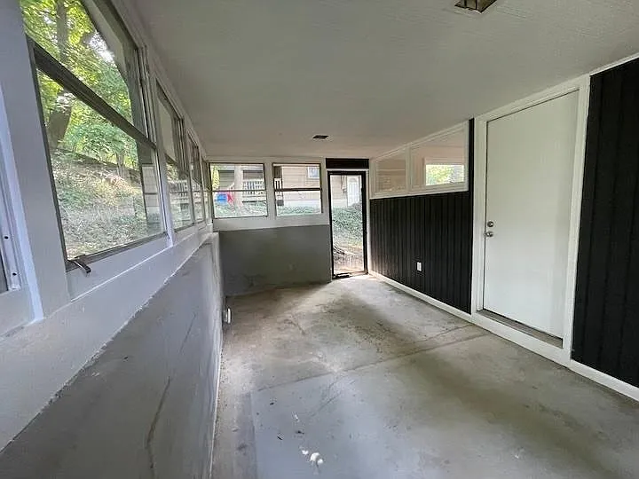 275 Fellows Ave — Photo 17