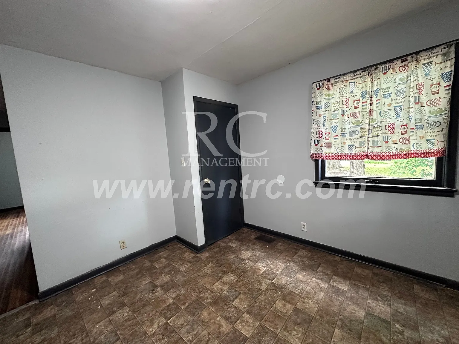 3 bed, 1150 sqft, $875 — Photo 3