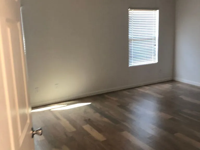 1571 Thurman Way — Photo 8