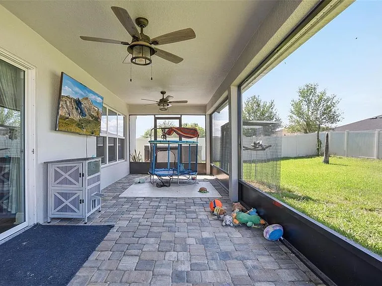 232 Lake Lucerne Way — Photo 25