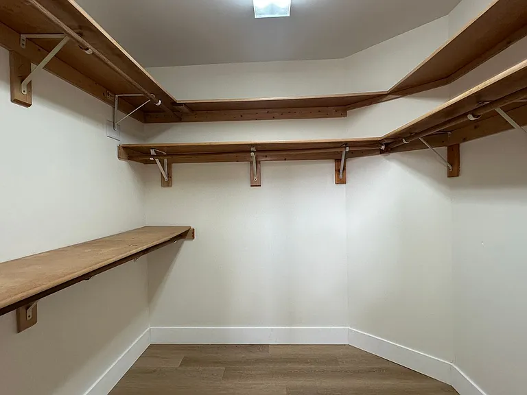 935 Shriver Cir — Photo 23