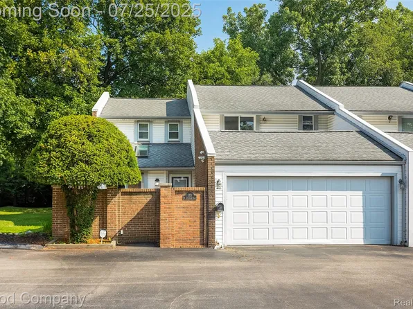 173 E Long Lake Rd, Bloomfield Hills, MI 48304