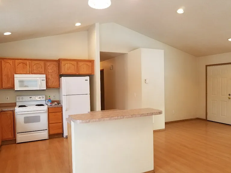 105 Ben Williams Ln — Photo 3