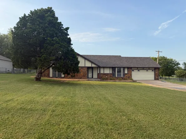 17317 E 109th St N, Owasso, OK 74055