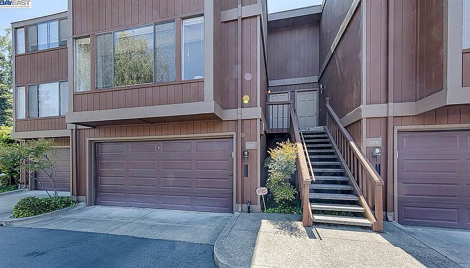 1st image of 2211 Oak Creek Pl