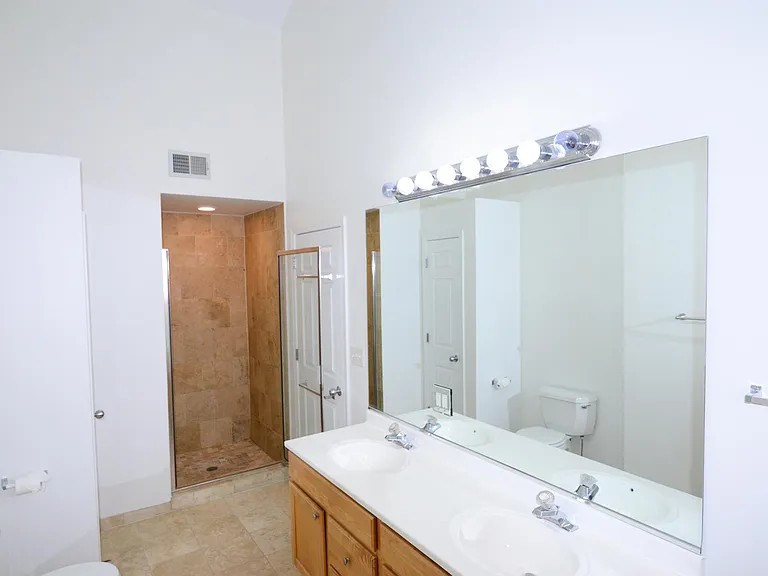 2334 W Harrison St #4 — Photo 12