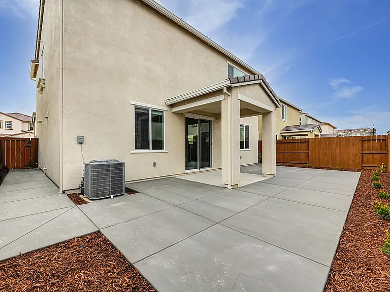 4025 Trinity Alps Way — Photo 40