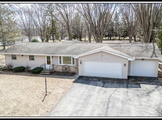 W7783 East St, Shiocton, WI 54170