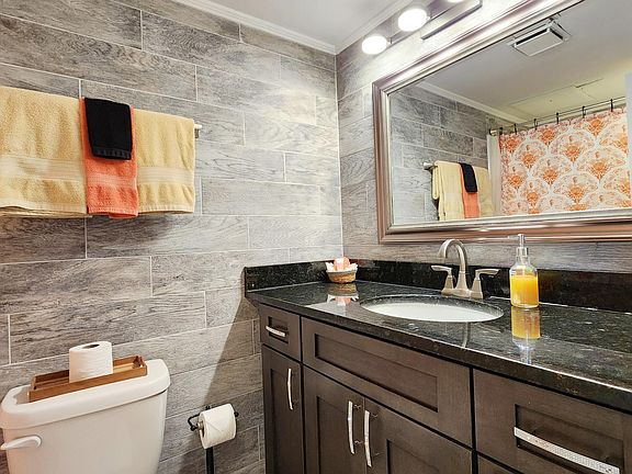 4th image of 219 S Atlantic Ave #107