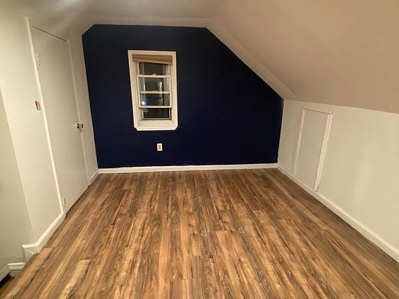 2nd image of 17410 108th Ave Unit 3