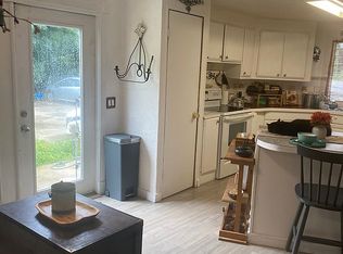 8065 Ebson Dr, North Fort Myers, FL 33917