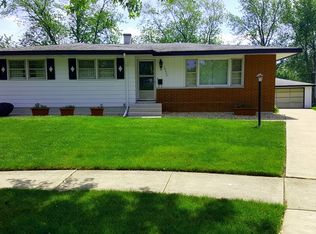 18857 Cherry Ln, Lansing, IL 60438