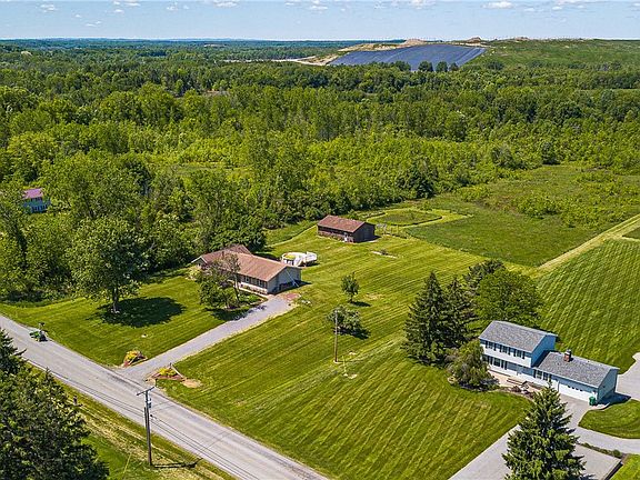 2nd image of 965 Johnson Rd