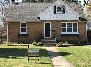 101 Gallagher Rd, Waukegan, IL 60087