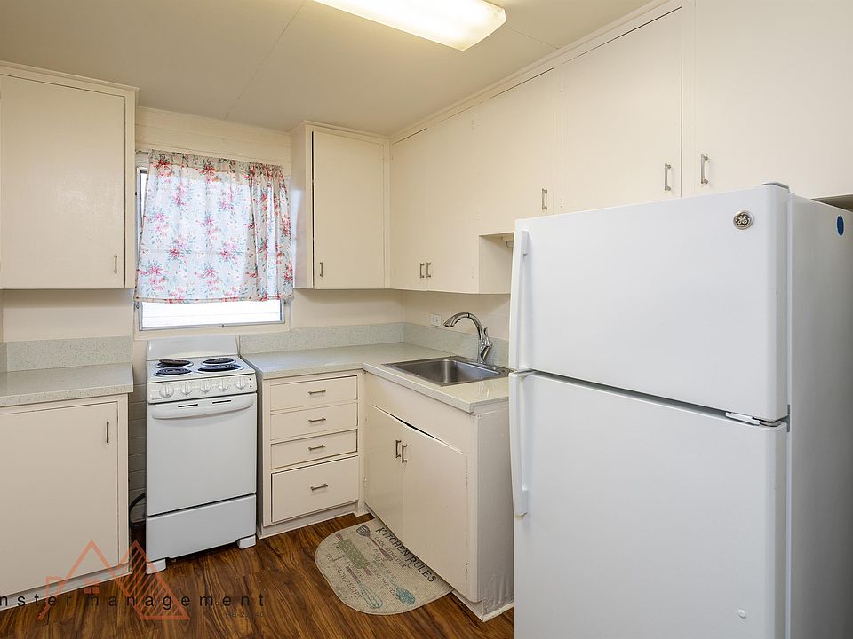 1st image of 1424 Ward Ave #303