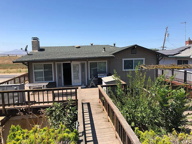 4600 Sandmound Blvd — Photo 3