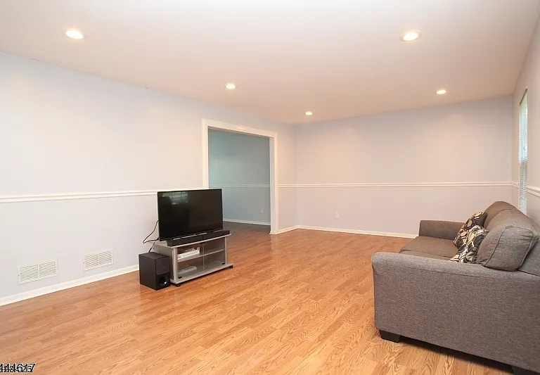 2 Wyndham Way — Photo 4