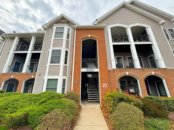 46630 Drysdale Ter Unit 300, Sterling, VA 20165