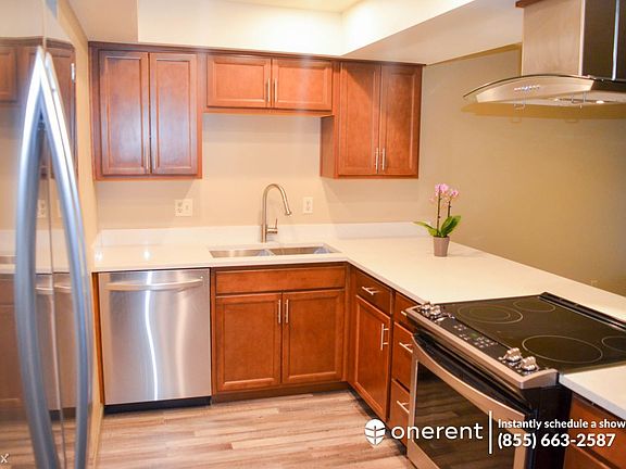 2nd image of 2221 Gilman Dr W APT 204