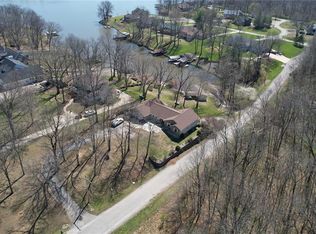 7 Denzel Dr, Greenville, IL