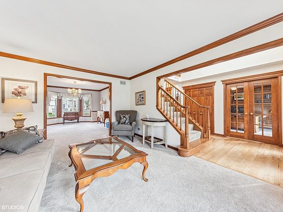 5th image of 3490 Charlemaine Dr