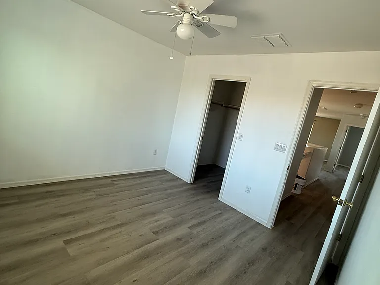 917 W Placita Canalito — Photo 17