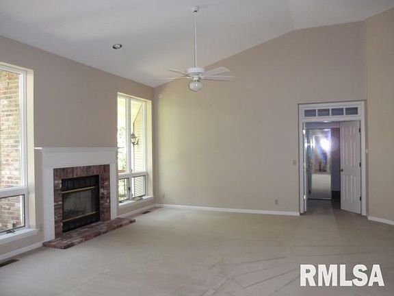 5th image of 7110 N Windchime Ct