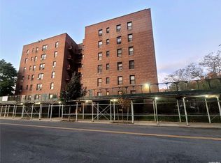 8423 Manton St APT 1D, Queens, NY 11435