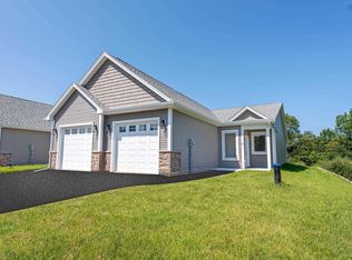 15 Seyval Dr, Avonport, NS B0P1P0