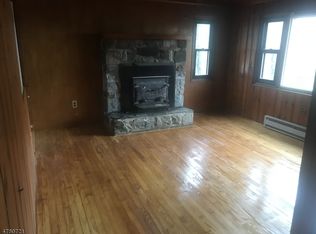 780 Canistear Rd, Highland Lakes, NJ 07422