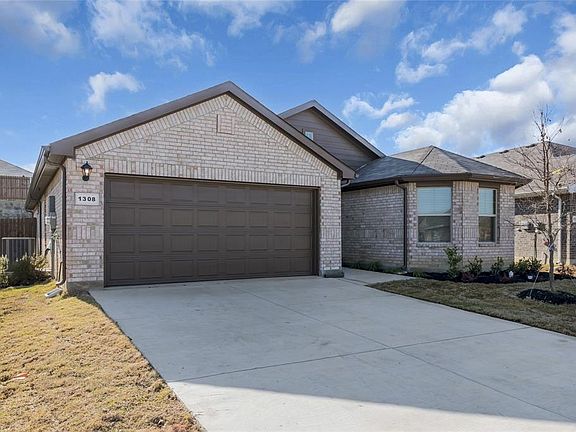 2nd image of 1308 Dillard Creek Dr