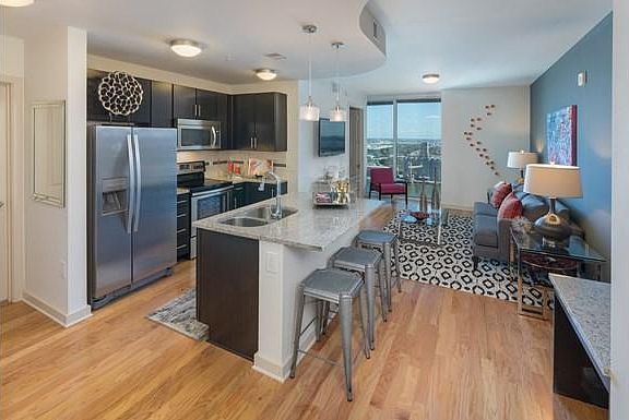 4th image of 104 N 12th St #603