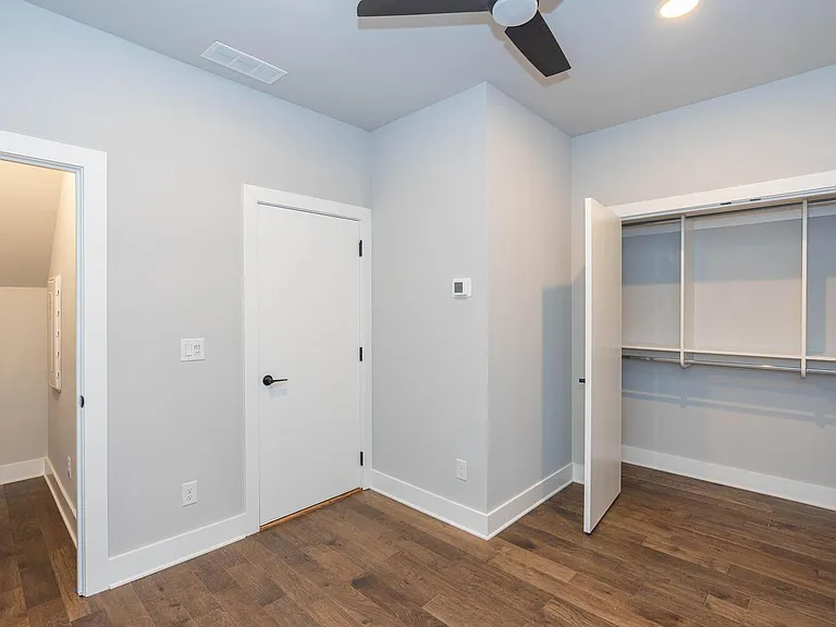 673 Ethel St NW — Photo 45