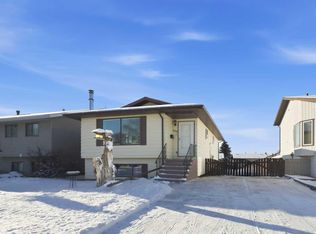 106 Denovan Cres, Red Deer, AB T4R1W2