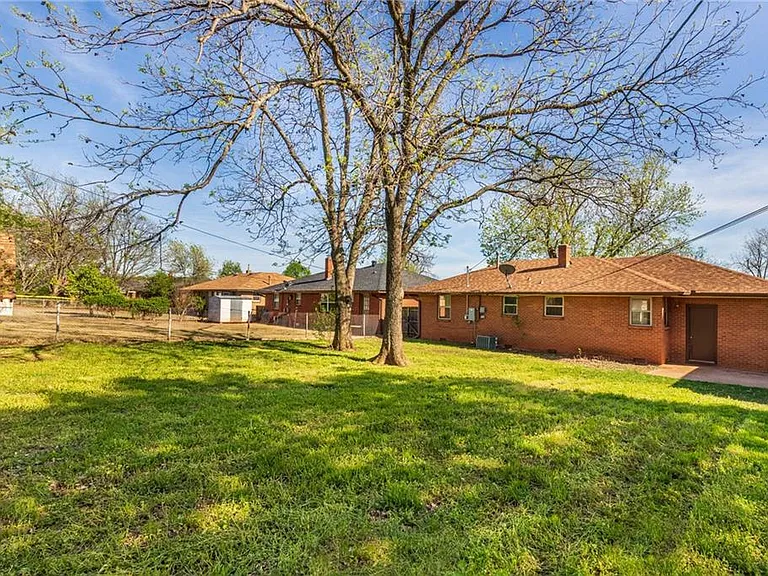 205 Tullahoma Dr — Photo 13