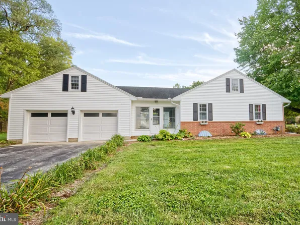 1901 Mitten St, Dover, DE 19901