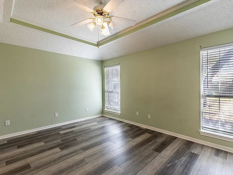 10312 Sierra West Dr — Photo 4