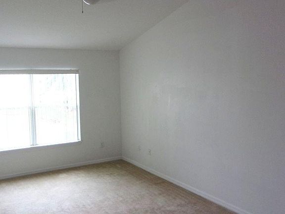 3rd image of 2743 Club Cortile Cir