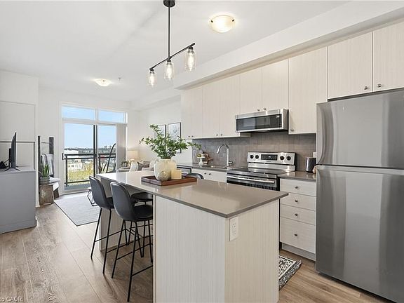 4th image of 1105 Leger Way #424
