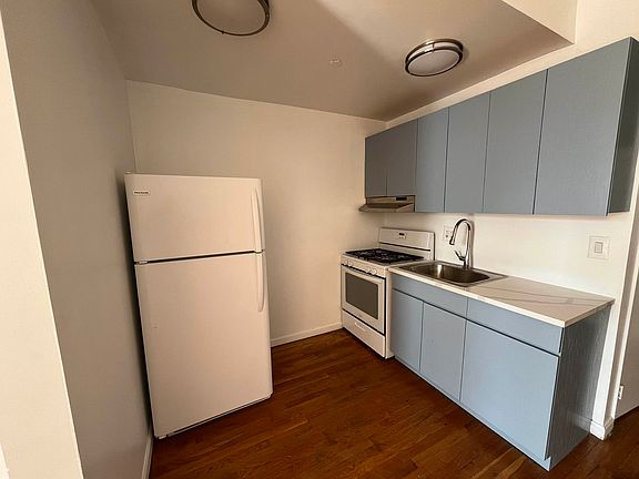 5th image of 15 Lawton St APT 34