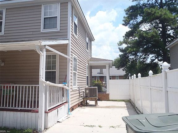 5th image of 2615 Omohundro Ave