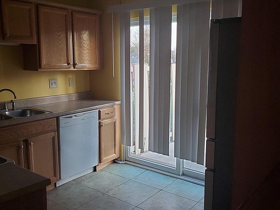 5th image of 30 Chalmers Ln