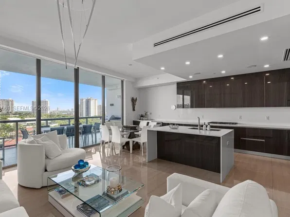 3250 NE 188th St APT 904, Aventura, FL 33180