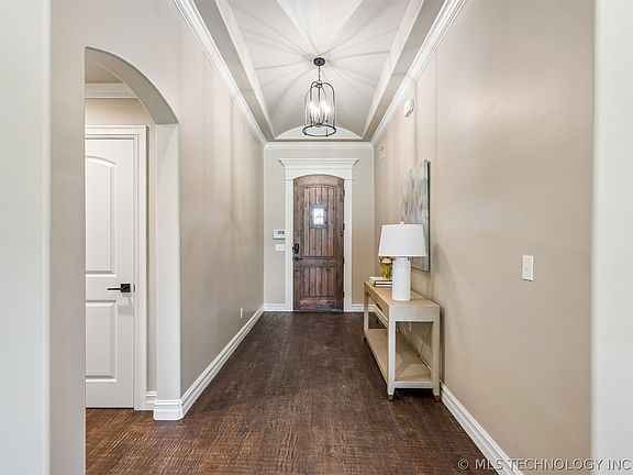 3rd image of 10912 N 81st East Pl