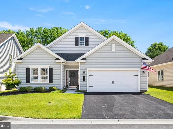 373 National Dr, Downingtown, PA 19335