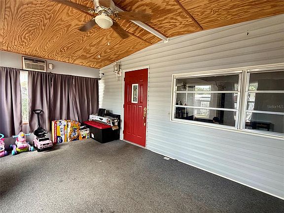 4th image of 916 51ST AVENUE PLAZA W